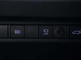Toyota RAV4 (2022) thumbnail 125