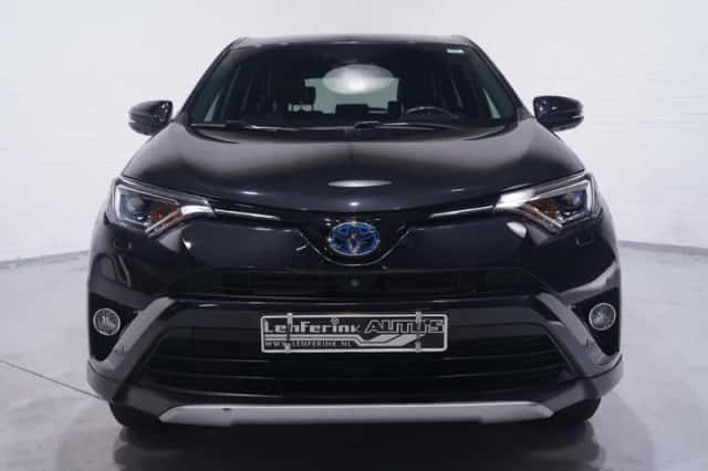 Toyota RAV4 (2017) thumbnail 3