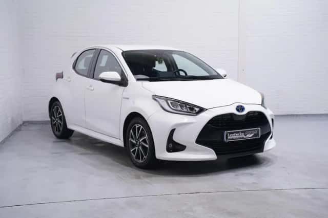 Toyota Yaris (2021) thumbnail 4