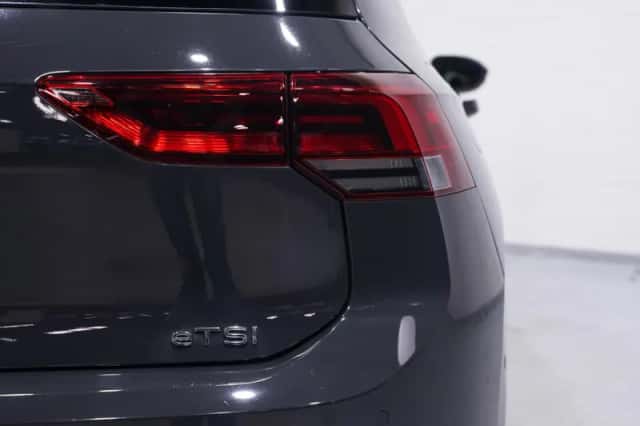 Volkswagen Golf (2020) thumbnail 11