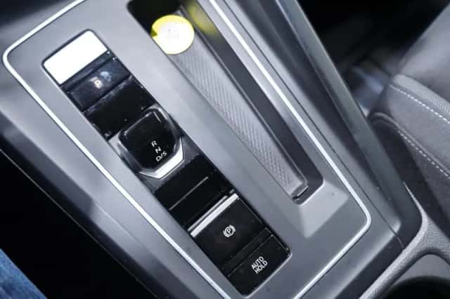 Volkswagen Golf (2020) thumbnail 118