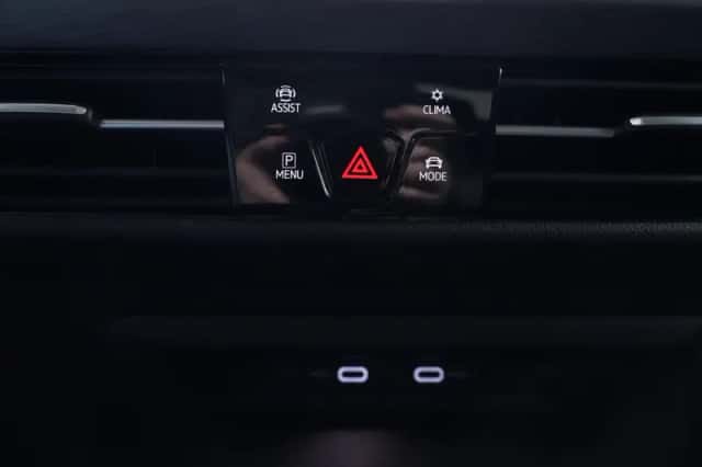 Volkswagen Golf (2020) thumbnail 124
