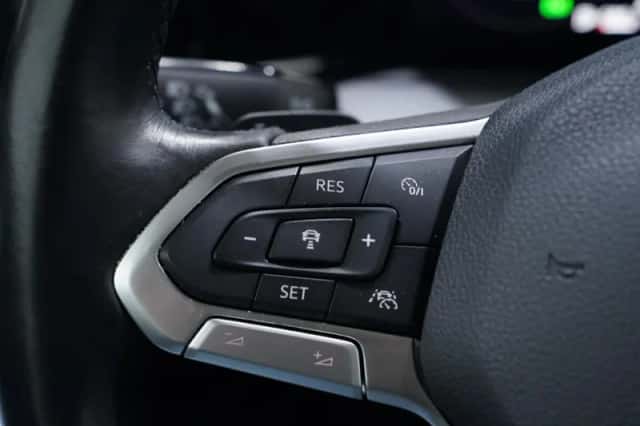 Volkswagen Golf (2020) thumbnail 125