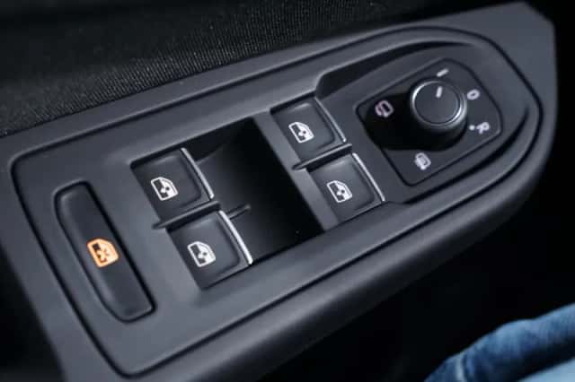 Volkswagen Golf (2020) thumbnail 129