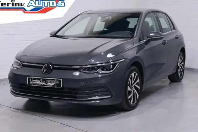 Volkswagen Golf (2022)