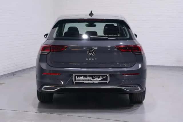Volkswagen Golf (2022) thumbnail 101