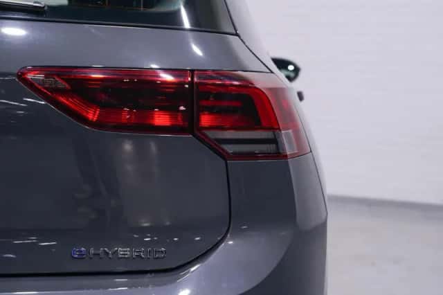 Volkswagen Golf (2022) thumbnail 14