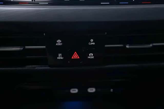 Volkswagen Golf (2022) thumbnail 29