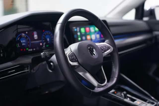 Volkswagen Golf (2022) thumbnail 41