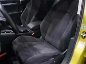 Volkswagen Golf (2023) thumbnail 136
