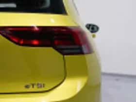 Volkswagen Golf (2023) thumbnail 58