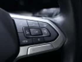 Volkswagen Golf (2023) thumbnail 63