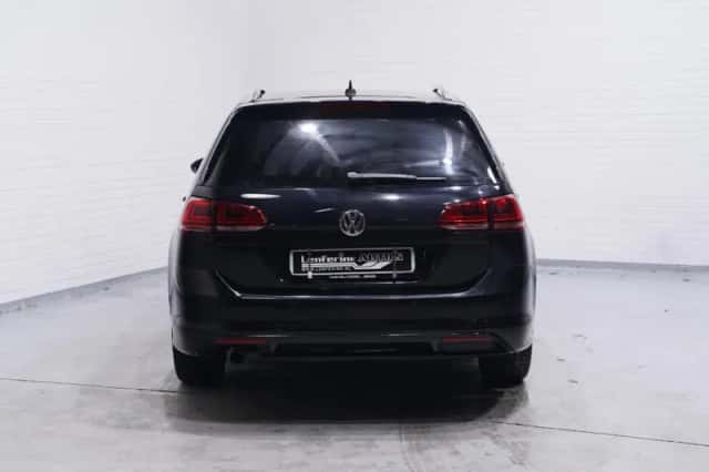 Volkswagen Golf (2016) thumbnail 7