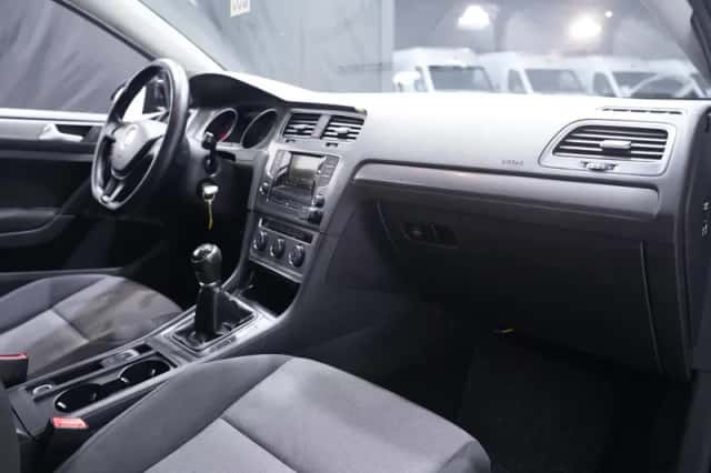 Volkswagen Golf (2013) thumbnail 105