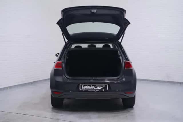 Volkswagen Golf (2013) thumbnail 17