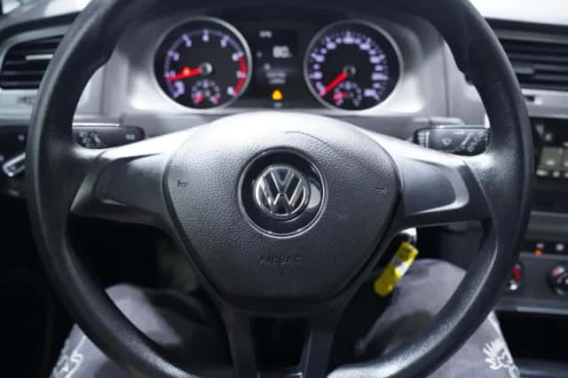 Volkswagen Golf (2013) thumbnail 20