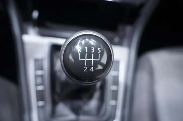 Volkswagen Golf (2013) thumbnail 26
