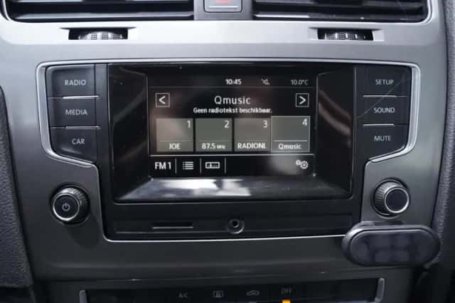 Volkswagen Golf (2013) thumbnail 28