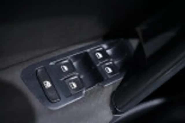 Volkswagen Golf (2013) thumbnail 59