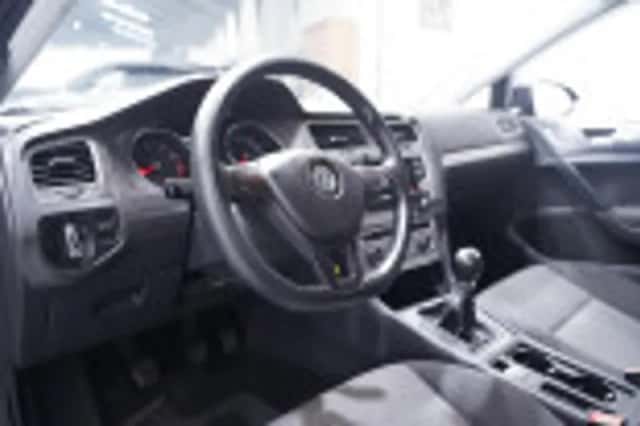 Volkswagen Golf (2013) thumbnail 66
