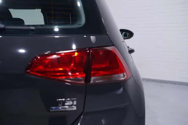 Volkswagen Golf (2013) thumbnail 88