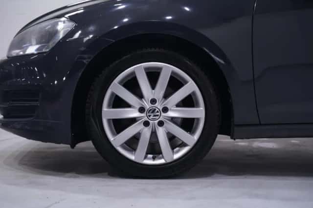 Volkswagen Golf (2013) thumbnail 10