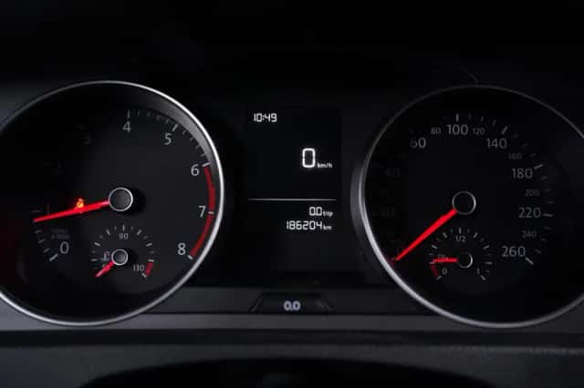 Volkswagen Golf (2013) thumbnail 91