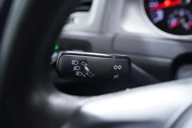 Volkswagen Golf (2013) thumbnail 94