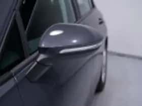 Volkswagen Golf (2020) thumbnail 57