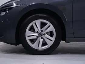Volkswagen Golf (2020) thumbnail 10