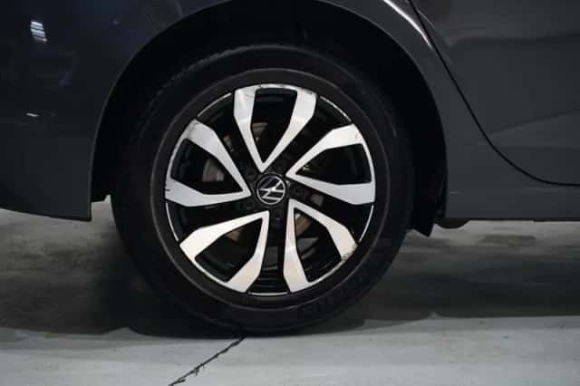 Volkswagen Golf (2021) thumbnail 140