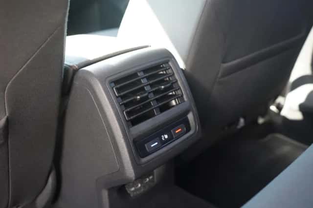 Volkswagen Golf (2021) thumbnail 145