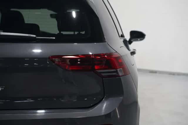 Volkswagen Golf (2021) thumbnail 9
