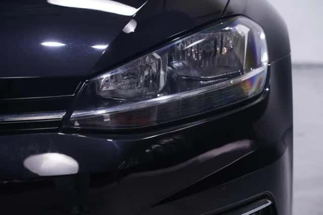 Volkswagen Golf (2019) thumbnail 5