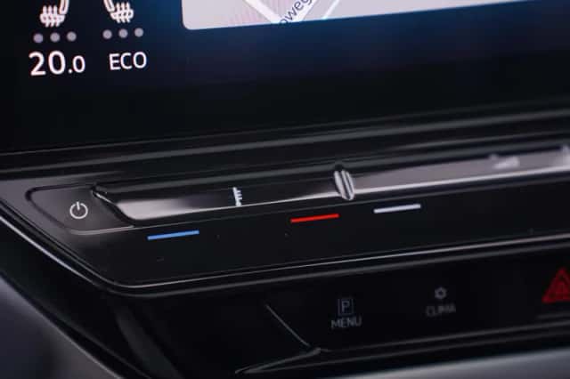 Volkswagen Id4 (2021) thumbnail 33