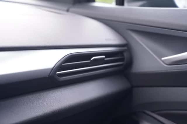 Volkswagen Id4 (2021) thumbnail 53