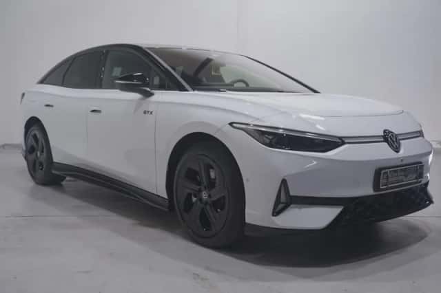Volkswagen ID.7 (2025) thumbnail 4