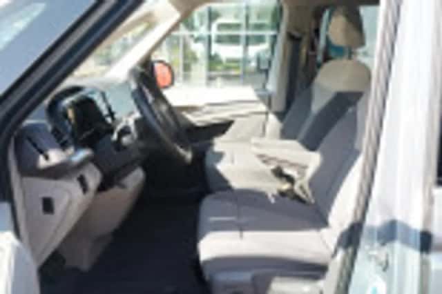 Volkswagen Multivan (2024) thumbnail 110