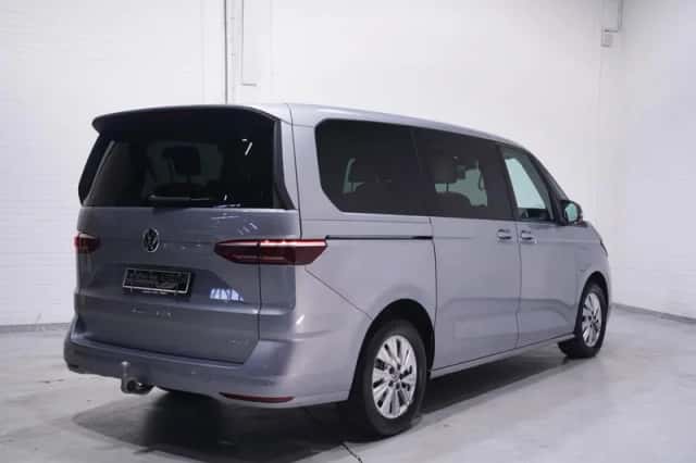 Volkswagen Multivan (2024) thumbnail 18