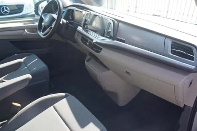 Volkswagen Multivan (2024) thumbnail 178