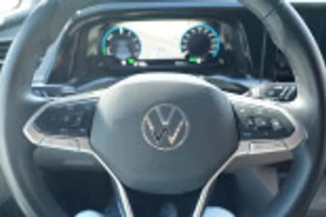 Volkswagen Multivan (2024) thumbnail 89