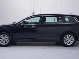Volkswagen Passat (2022) thumbnail 103