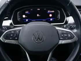 Volkswagen Passat (2022) thumbnail 118