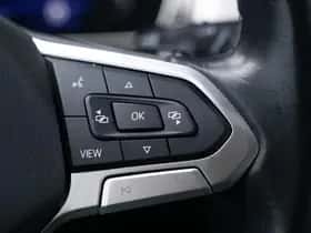 Volkswagen Passat (2022) thumbnail 119