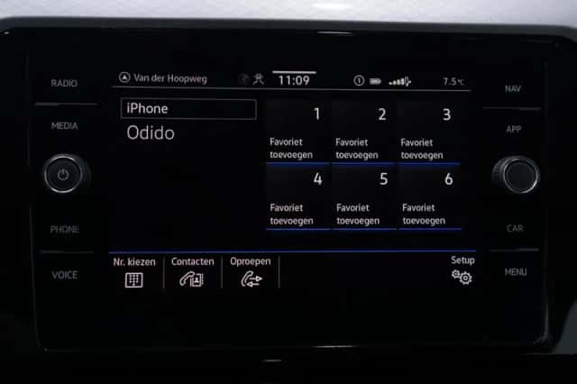 Volkswagen Passat (2022) thumbnail 136