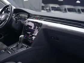 Volkswagen Passat (2022) thumbnail 44