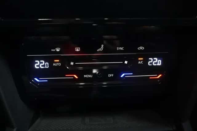 Volkswagen Passat (2022) thumbnail 49