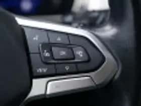 Volkswagen Passat (2022) thumbnail 70