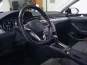 Volkswagen Passat (2022) thumbnail 90