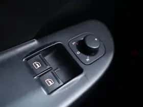 Volkswagen Passat (2008) thumbnail 24